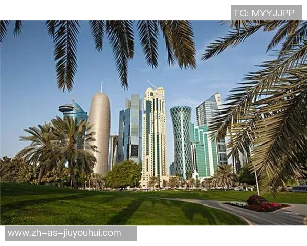 卡塔尔足球巨星携手亮相激情合照展现绿茵风采